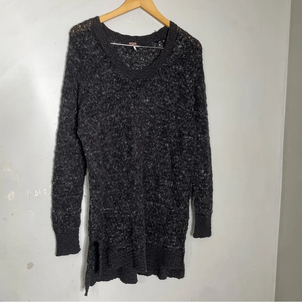 Free People Jeepster Honeycomb Sweater in‎ Gray Medium
